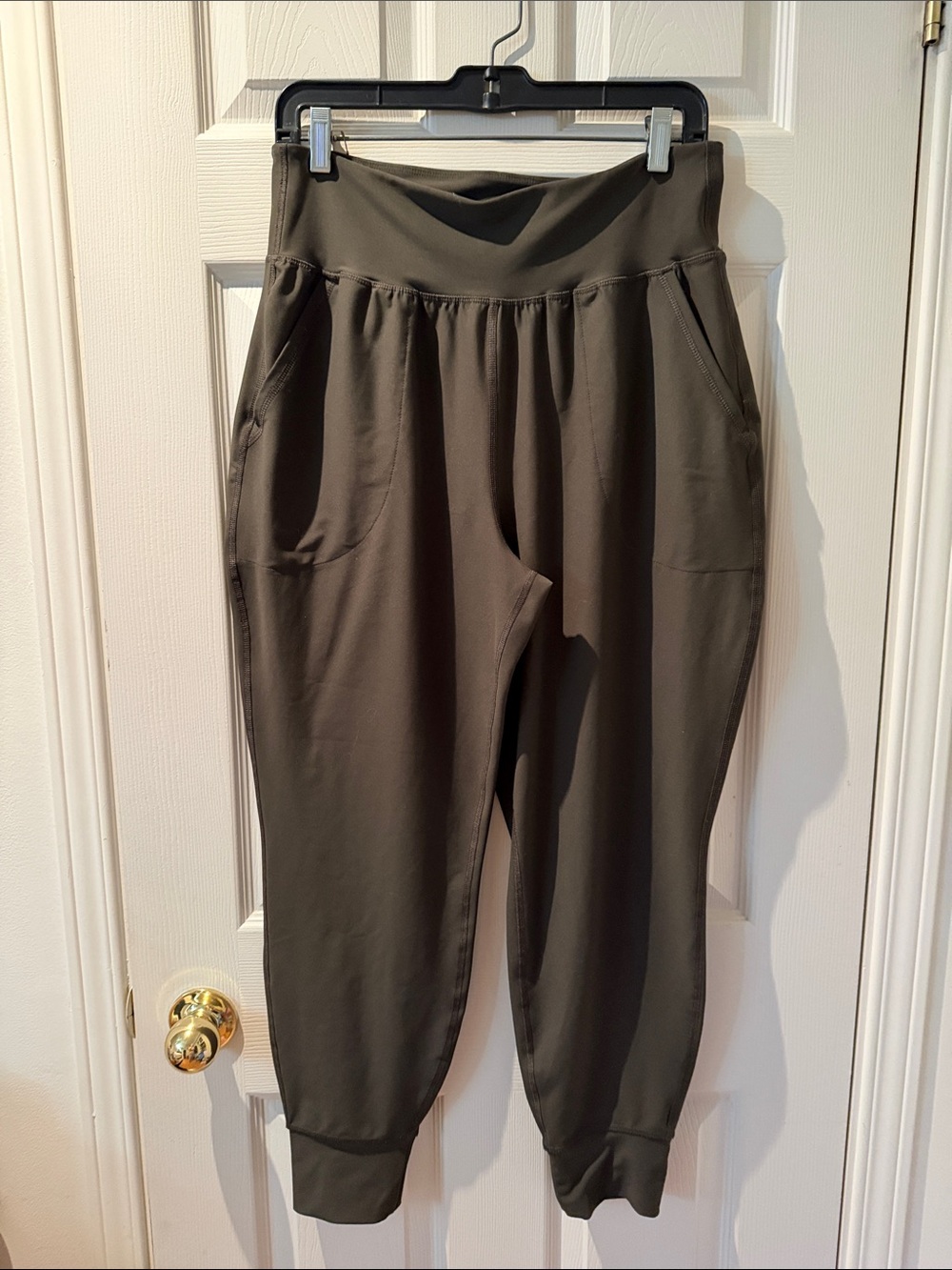 Old Navy Olive Pull-On Jogger Pants